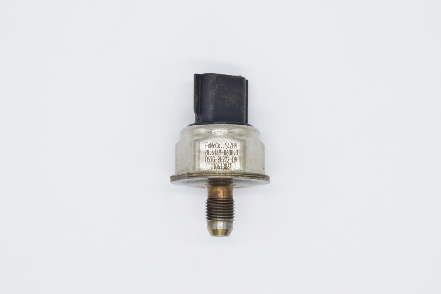 Fuel Injection Pressure Sensor DS7G-9F972-DA is suitable for Fusion Escape 1.5L. n
