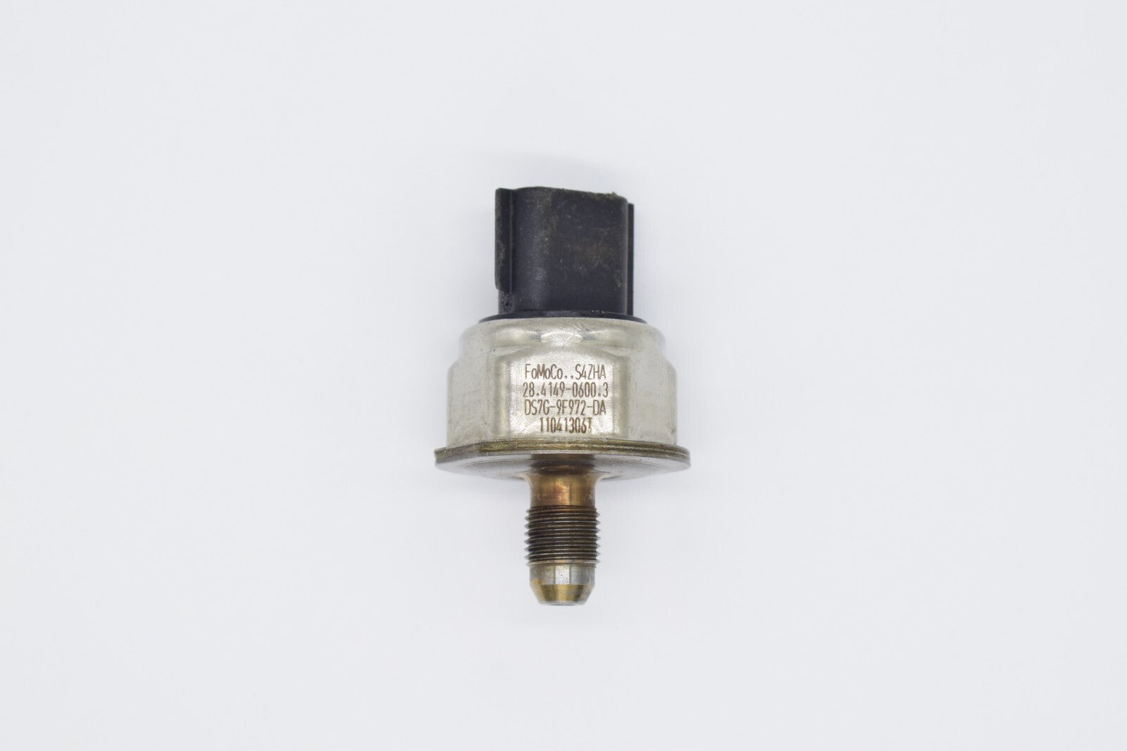 Fuel Injection Pressure Sensor DS7G-9F972-DA is suitable for Fusion Escape 1.5L. n