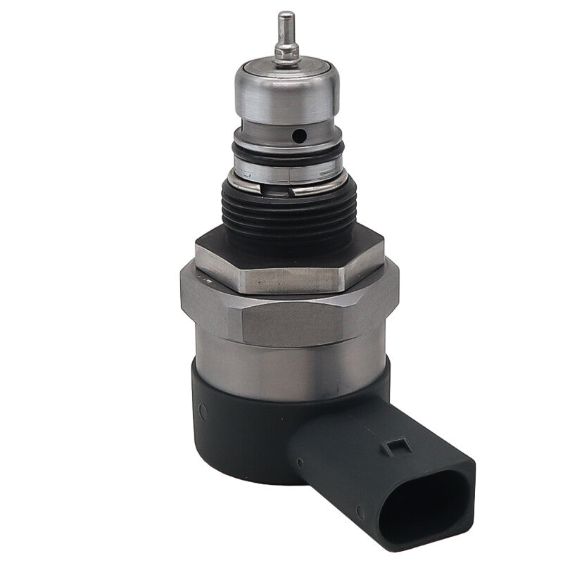 0281006074 057130764AA Fuel pressure regulator suitable for Volkswagen for Passat and for Audi A3.