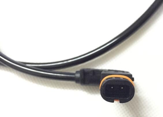 Front left or right ABS wheel speed sensor suitable for W204 C250 C300 C350- n