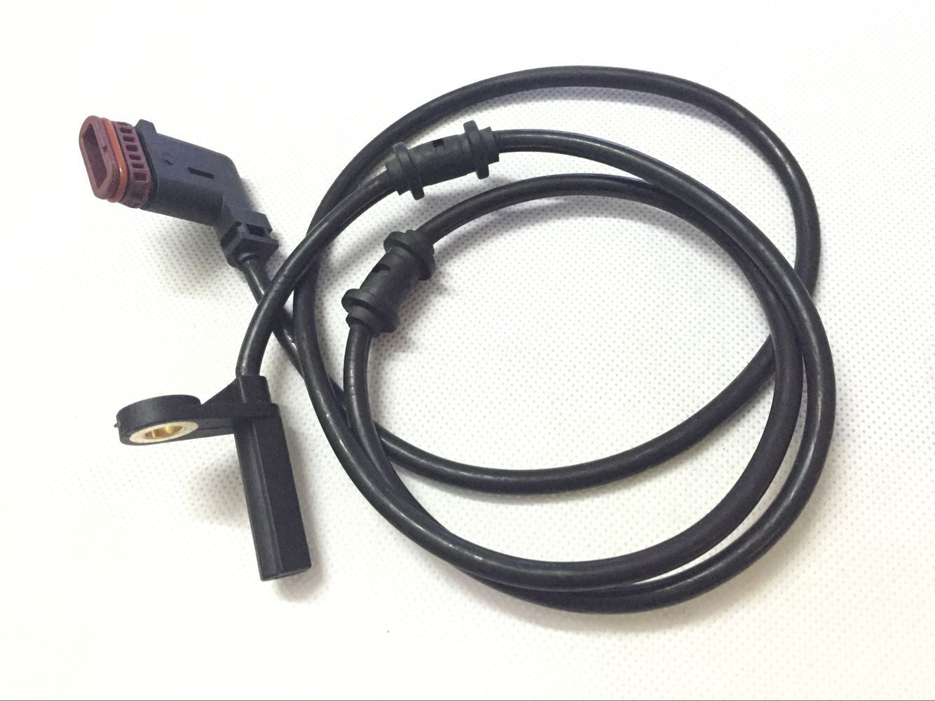The right rear ABS wheel speed sensor is suitable for W203 CLK C180 C230 C280 C320- n