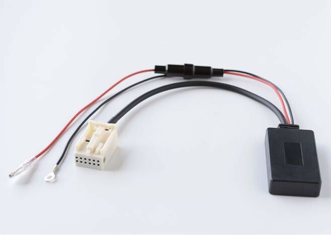 Bluetooth Radio Stereo AUX In Adapter cable music mp3 For E60 E61 E63 E90 v