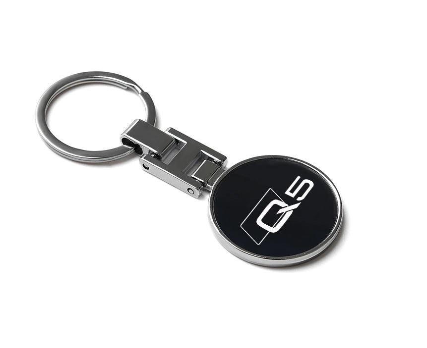 Premium alloy keychain/key ring/car accessory for Audi Q5, black.