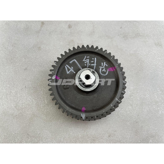 3TNE66 Idler Gear 119260-25100 is a part for excavator engine components.