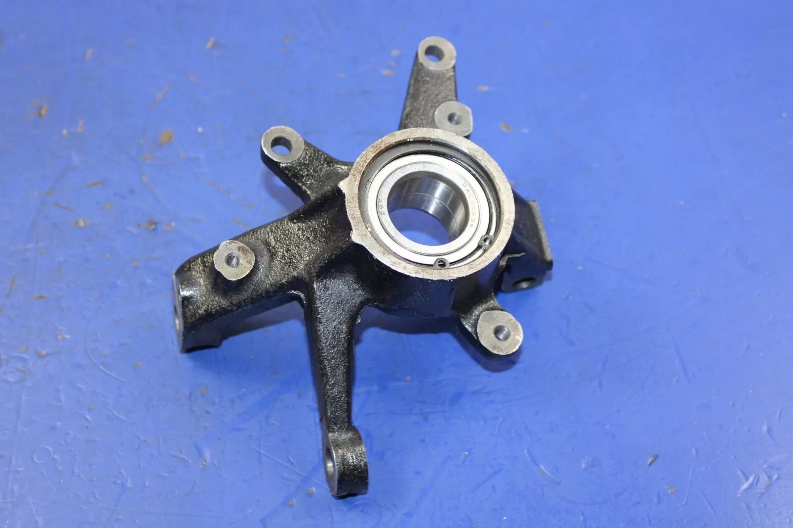 HISUN BIG MUDDY 700cc 500cc ATV FRONT RIGHT STEERING KNUCKLE SPINDLE