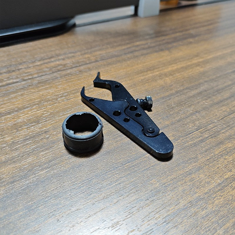 1*Motorcycle Cruise Control Throttle Lock Universal Assist Wrist Grip Lock Clamp Q