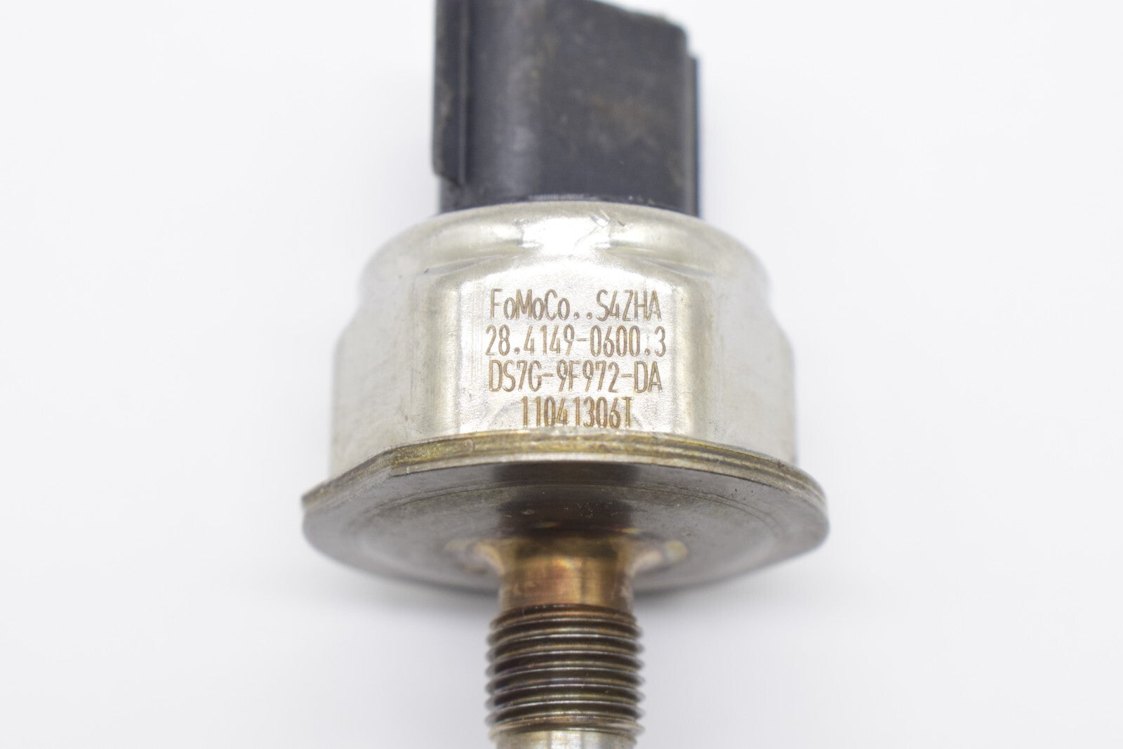 Fuel Injection Pressure Sensor DS7G-9F972-DA is suitable for Fusion Escape 1.5L. n
