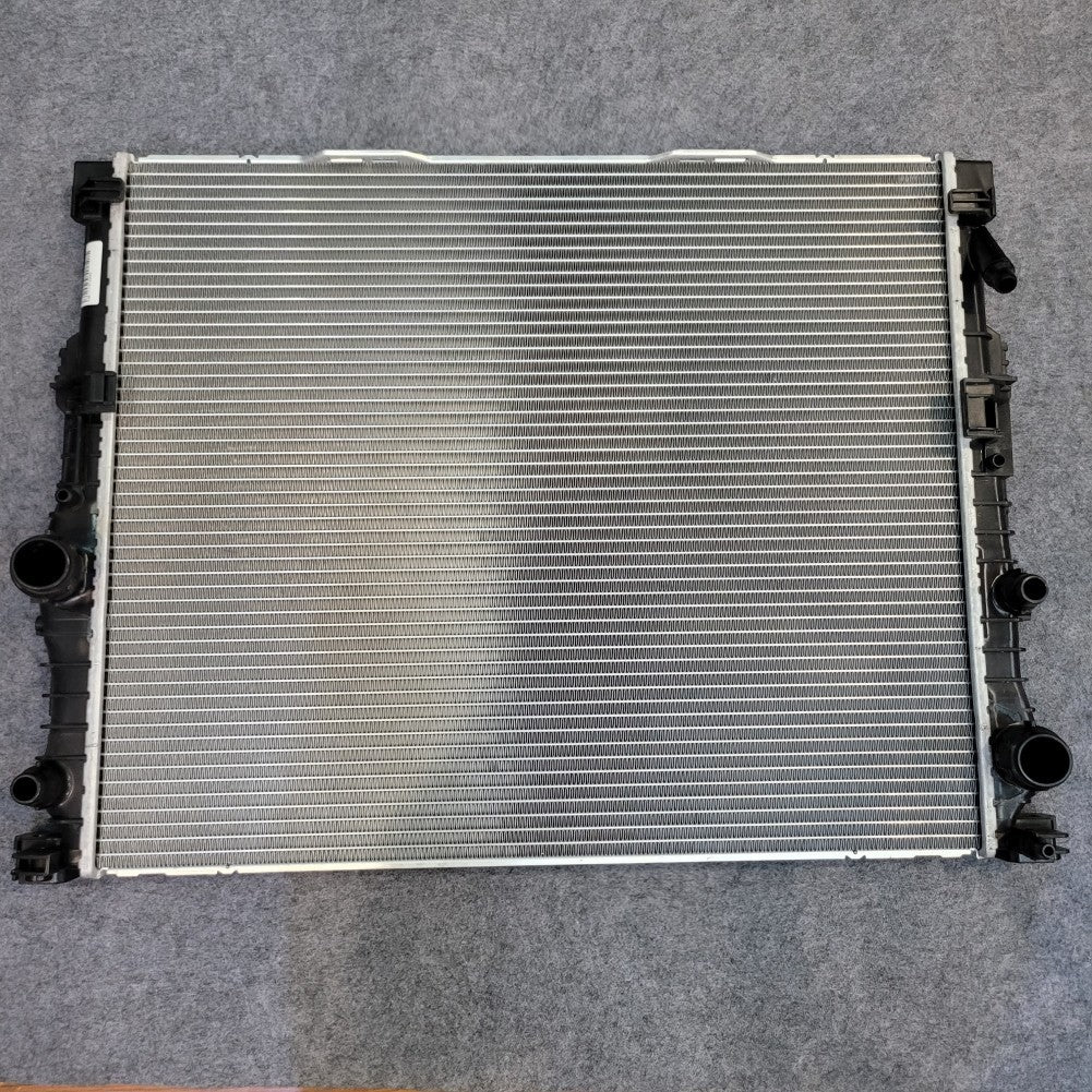 Radiator suitable for BMW G12, G30, G32, 530i, 540i, 740i, 640i GT, xDrive