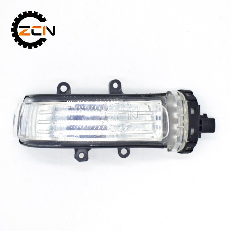 Applicable to RAV4 06 wing mirror LED signal right side 214-17433- n