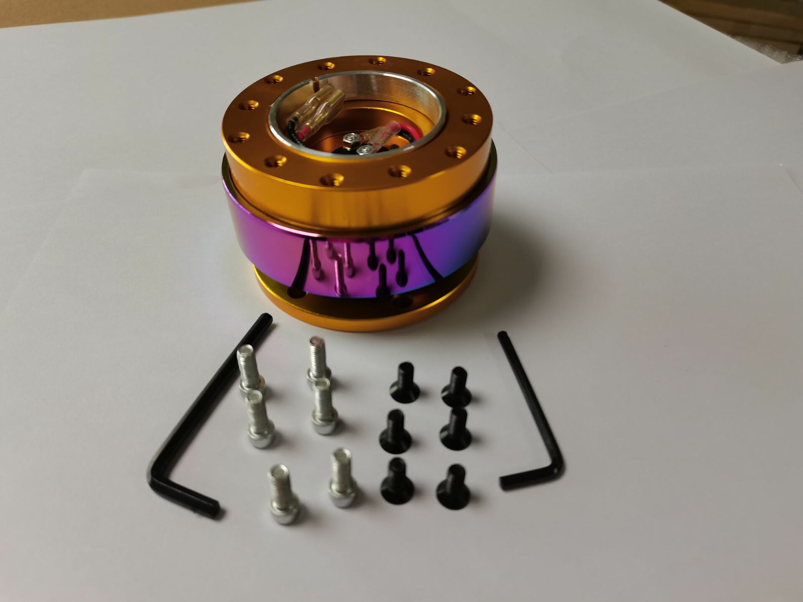 Neo Chrome Steering Wheel Quick Release Kit - Gold Hub Adapter Snap Off Boss Kit