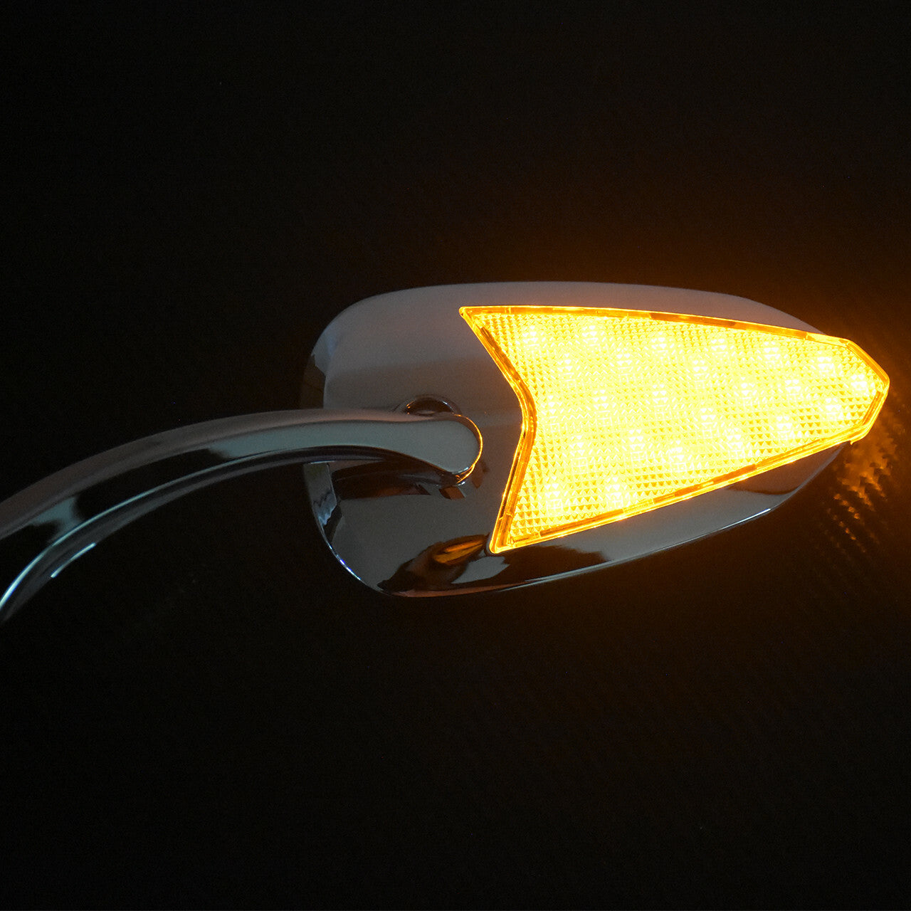 Motorcycle Mirror w/ Built-in LED Turn Signal Fit for Harley Touring Dyna Chrome Q