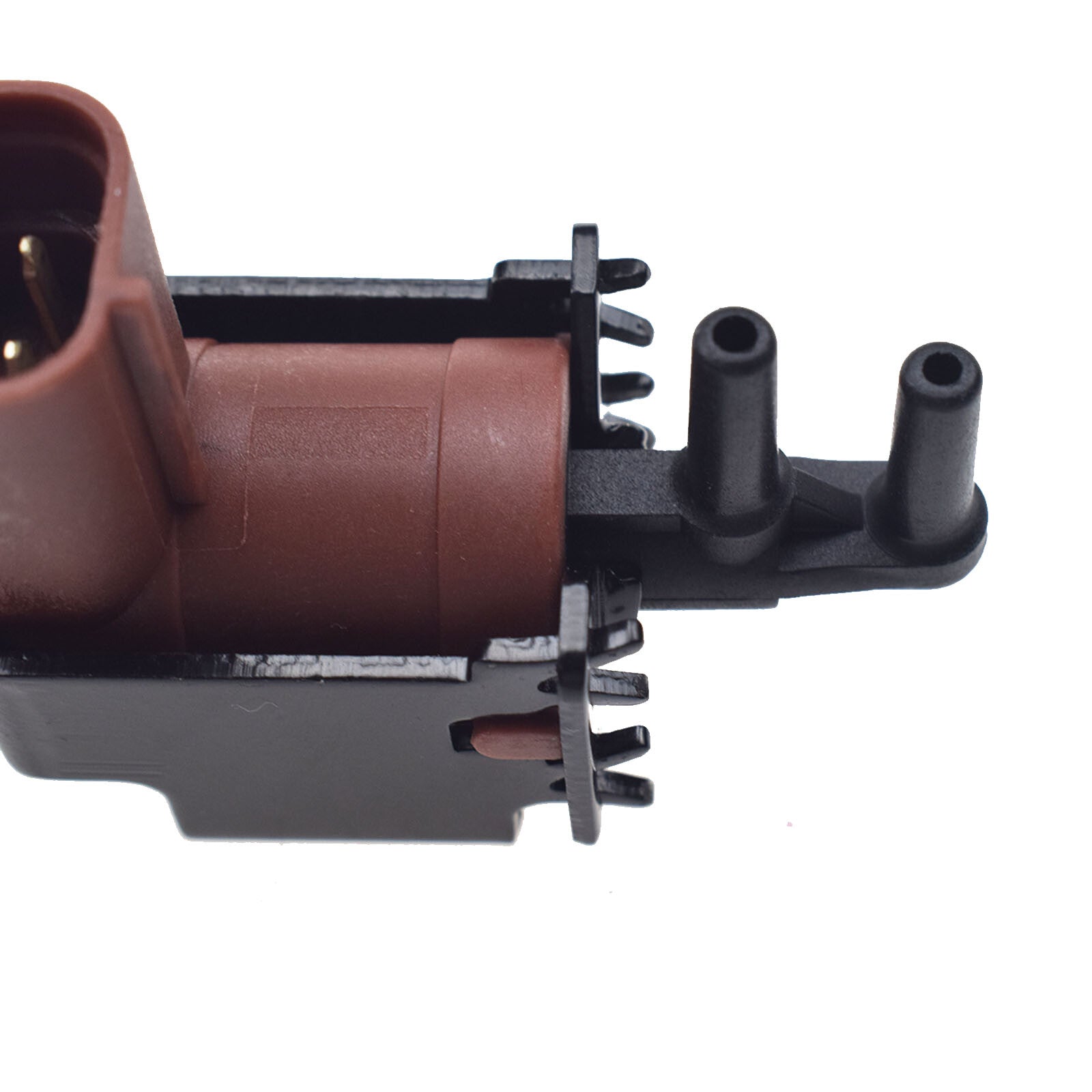 Brand new 25860-62010 vacuum switching valve/solenoid valve (VSV) suitable for Lexus 2.4, 3.0, and 3.3 models. n