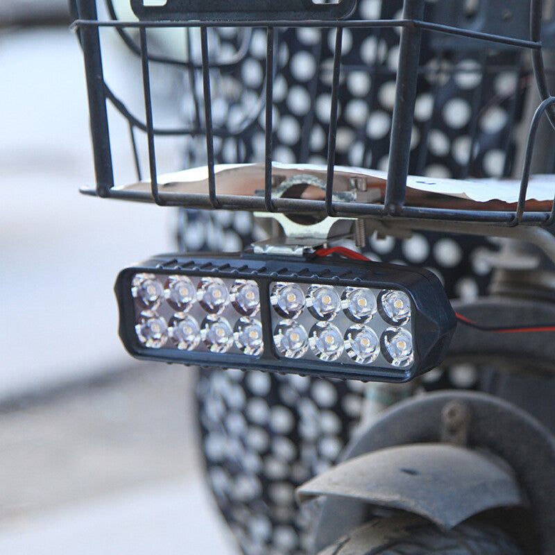 1 Motorcycle/Scooter Spotlight with 16 LED Bulbs for Rearview Mirror Mounting - n