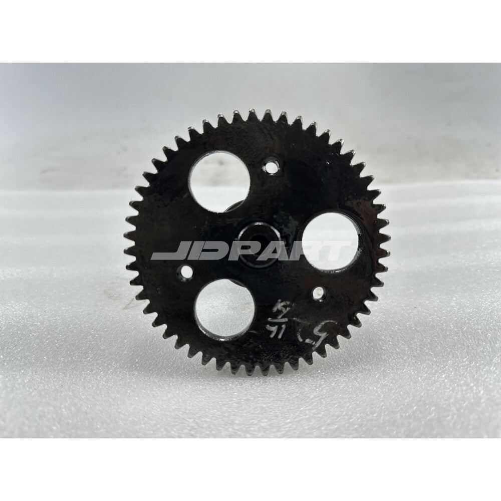 L3E diesel pump camshaft is a spare part for engines.