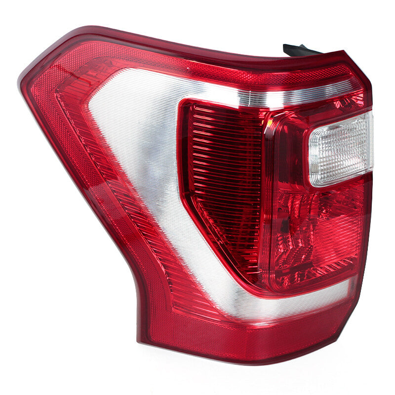 Halogen taillights for right turn signals (US version) on for Ford Expedition XLT 2018-2022.