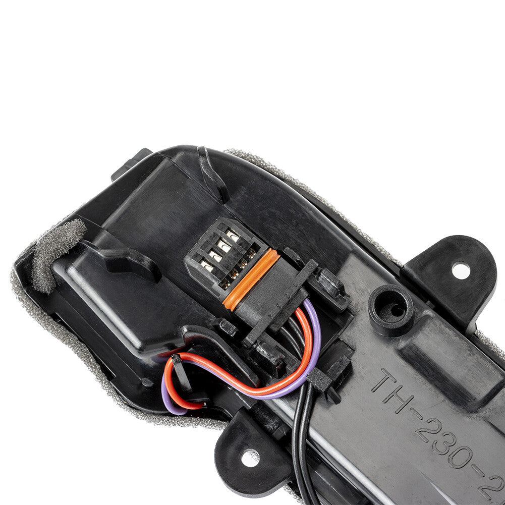 Right Turn Signal Light Fits for MERCEDES-BENZ E55 AMG 2003 2004-2006 2038201421