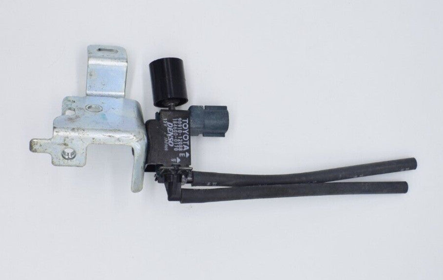 Vacuum Valve Canister Control Solenoid for Toyota for Camry RAV4 3.5L 90910-12088 Q