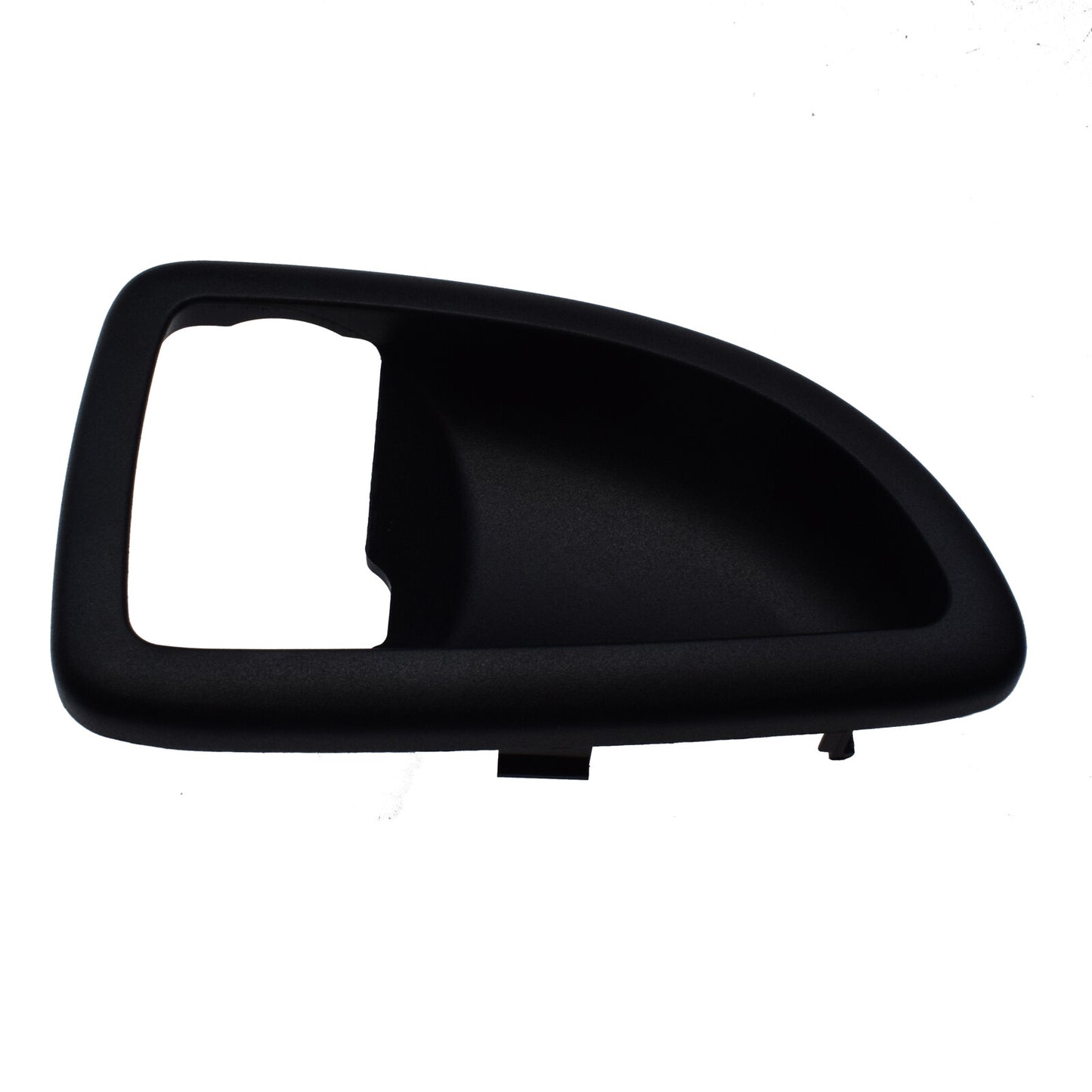 Brand new front driver inner handle trimmed in black for Uplander Montana SV6 05-09- n