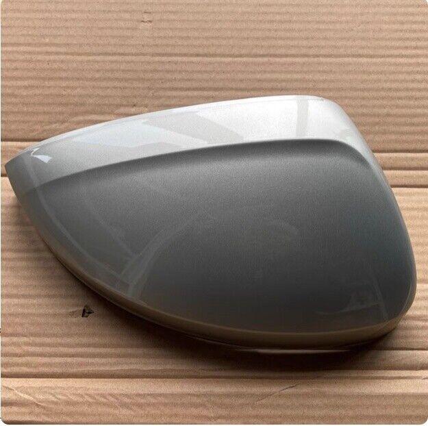 Silver right-side door mirror cover replacement part for Volkswagen for Tiguan 2018 - 2024
