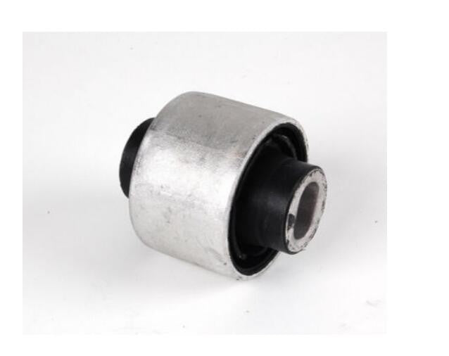 1 piece Front Lower Inner Control Arm Bushing for Mercedes W203 C230 C350 SLK280 v
