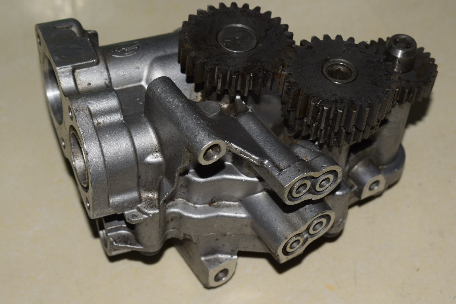2013-2017 for AUDI S8 4.0L - Engine OIL PUMP 079115103BE