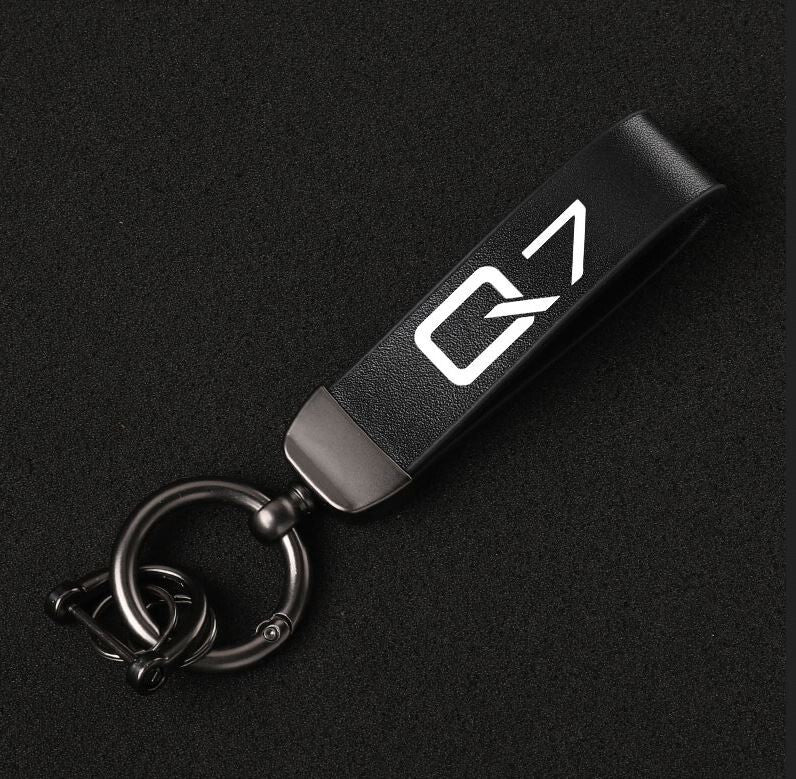 Suitable for Volvo XC40 car keychain, automatic key ring, suede accessory, gift, brown