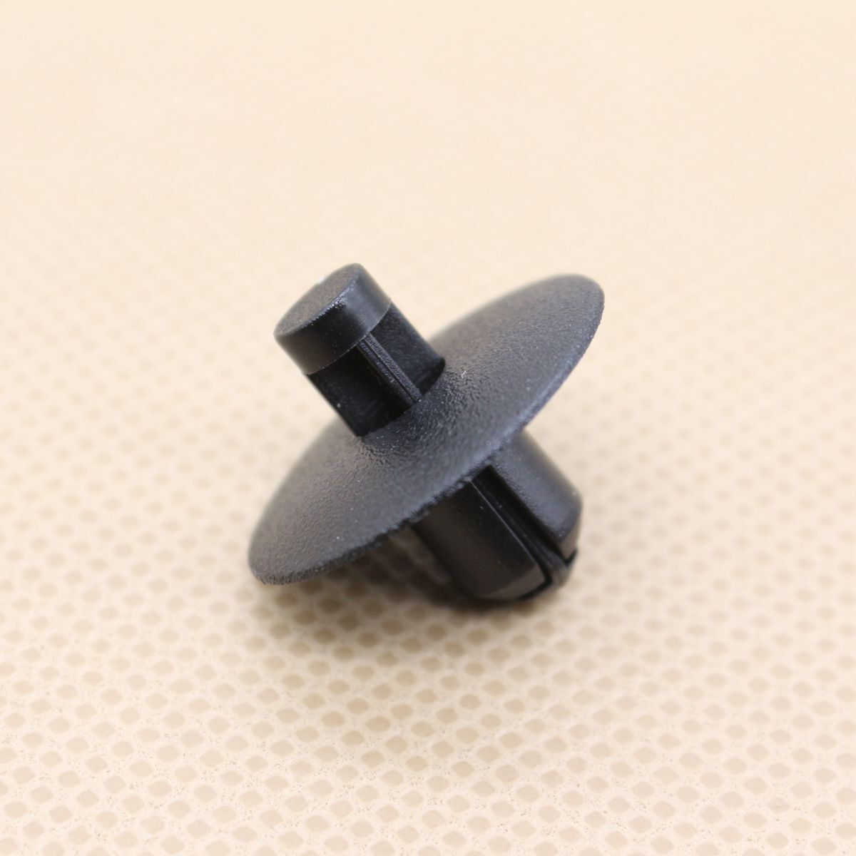 New 25Pcs Exterior-Applique Rivet WHT004994 for VW for Jetta for Passat
