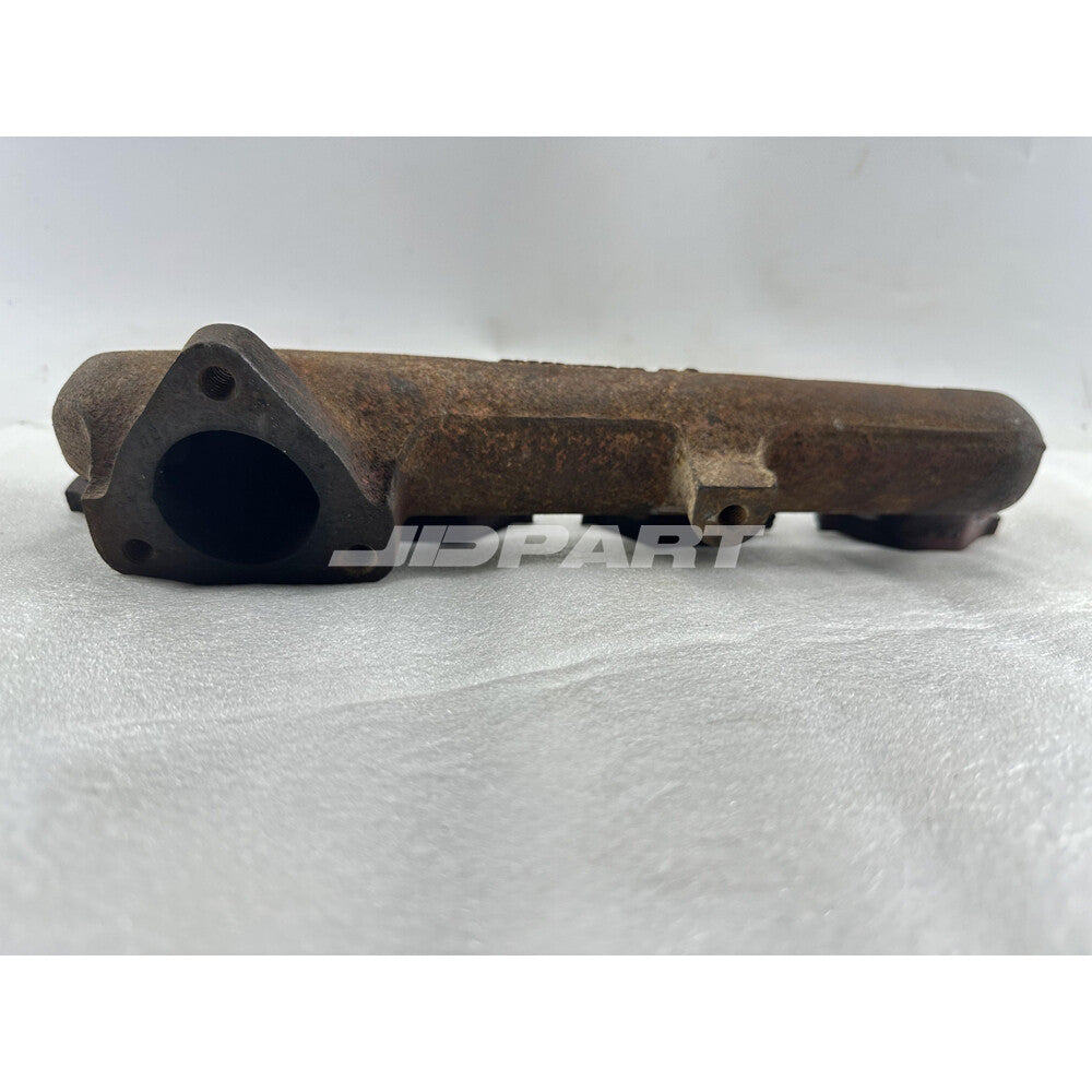 S4Q Exhaust Manifold 32C32-00200 - Parts for Engines