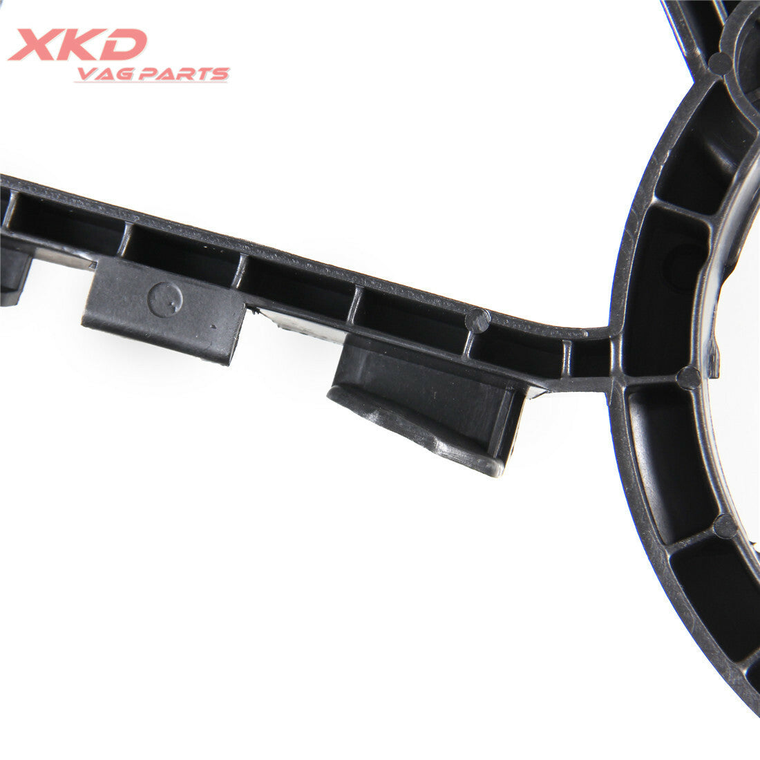 Radiator cooling fan cover suitable for Golf 2015-2017 and for Jetta MK7 2018-2019.