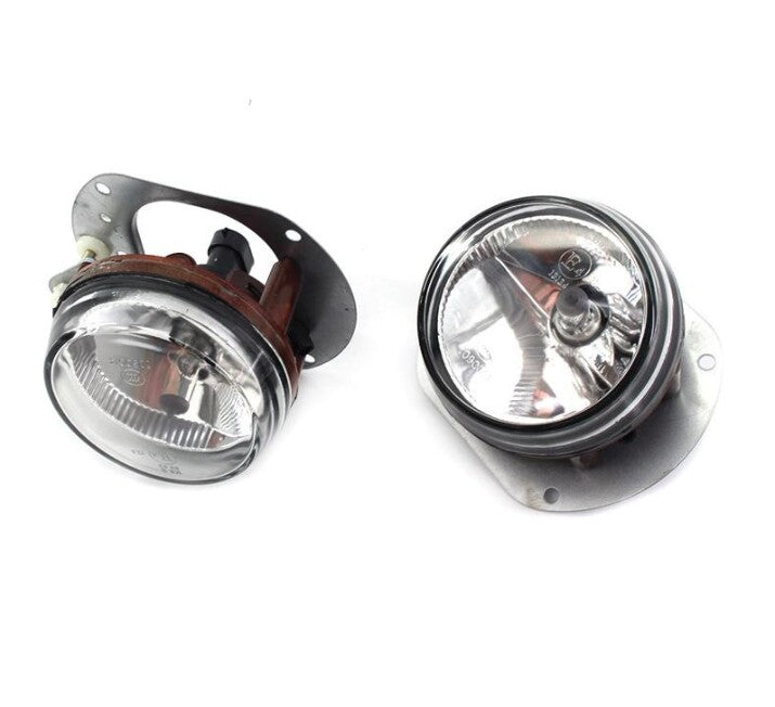 1. Dual fog lights for W204 2008-2010 with AMG PKG styling. n