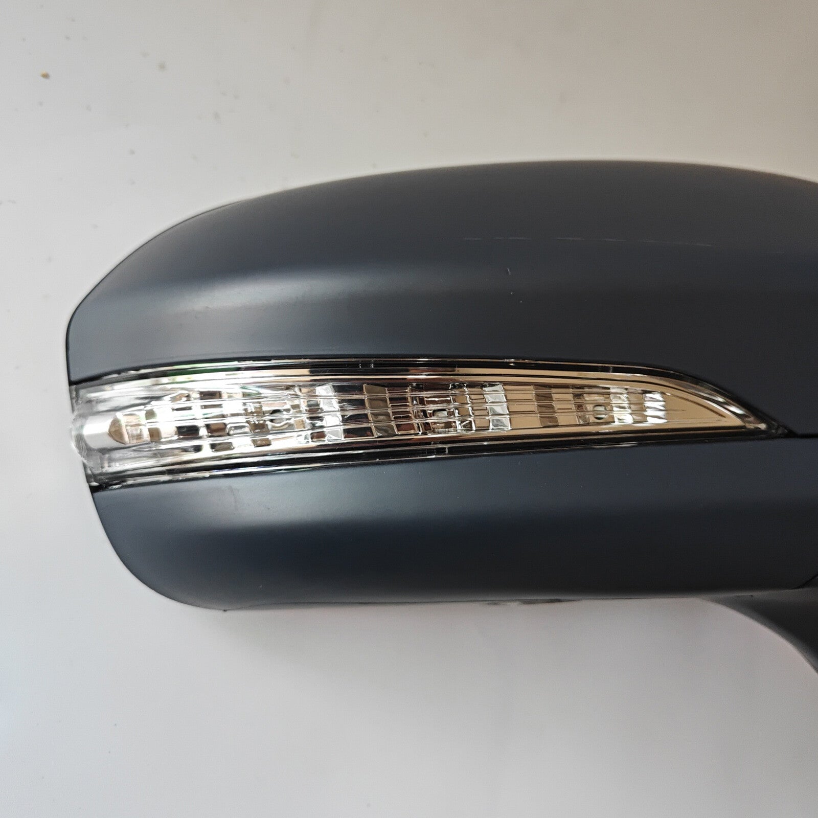 Mirror-finish 11-pin passenger right-hand side power supply for 2015-2017 for Ford Fusion FS7Z17682CB-PFM