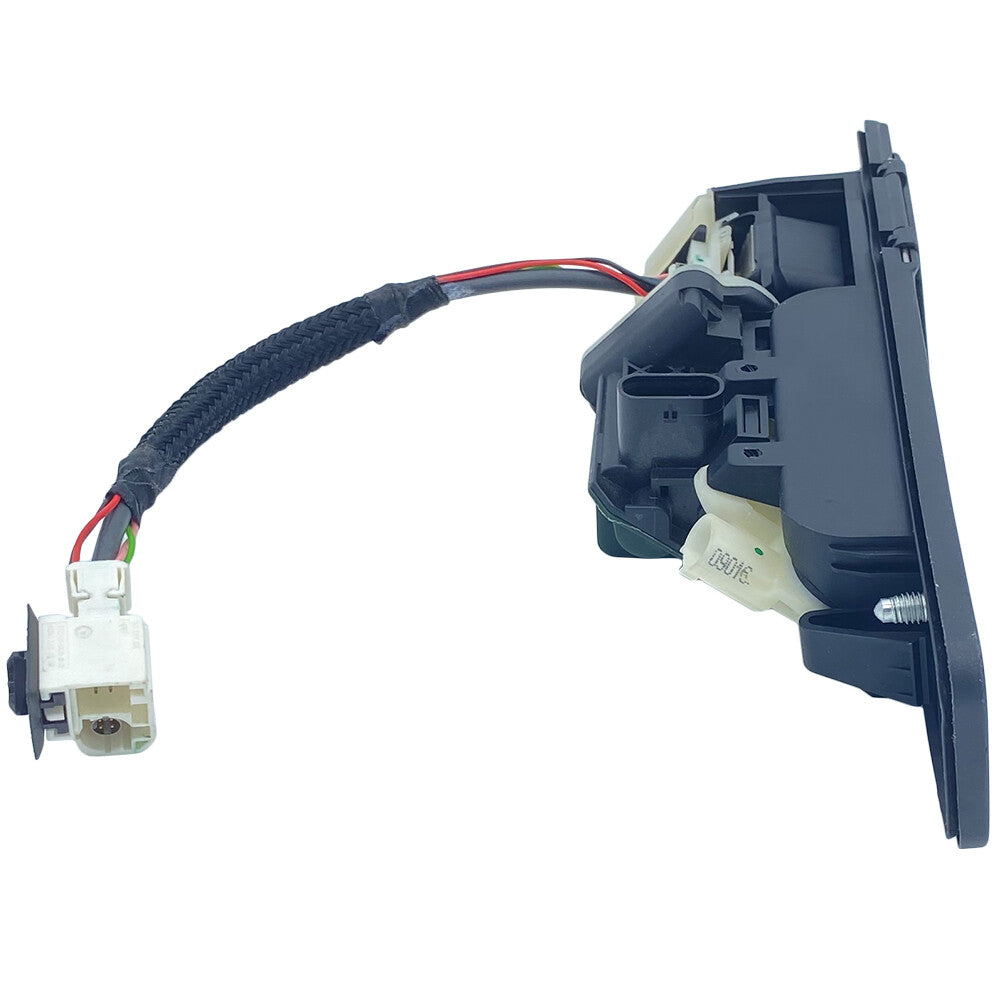 Tailgate rearview camera A1667500993 is applicable to GLA45, AMG, GLA200, and GLA250. n