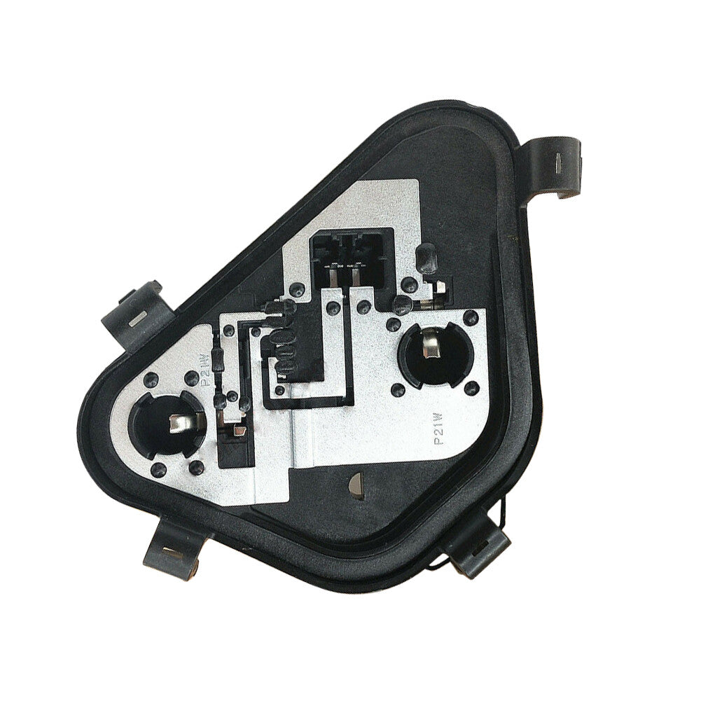 Right Outer Tail Light Bulb Socket Holder With Plug Fit for 3 New v