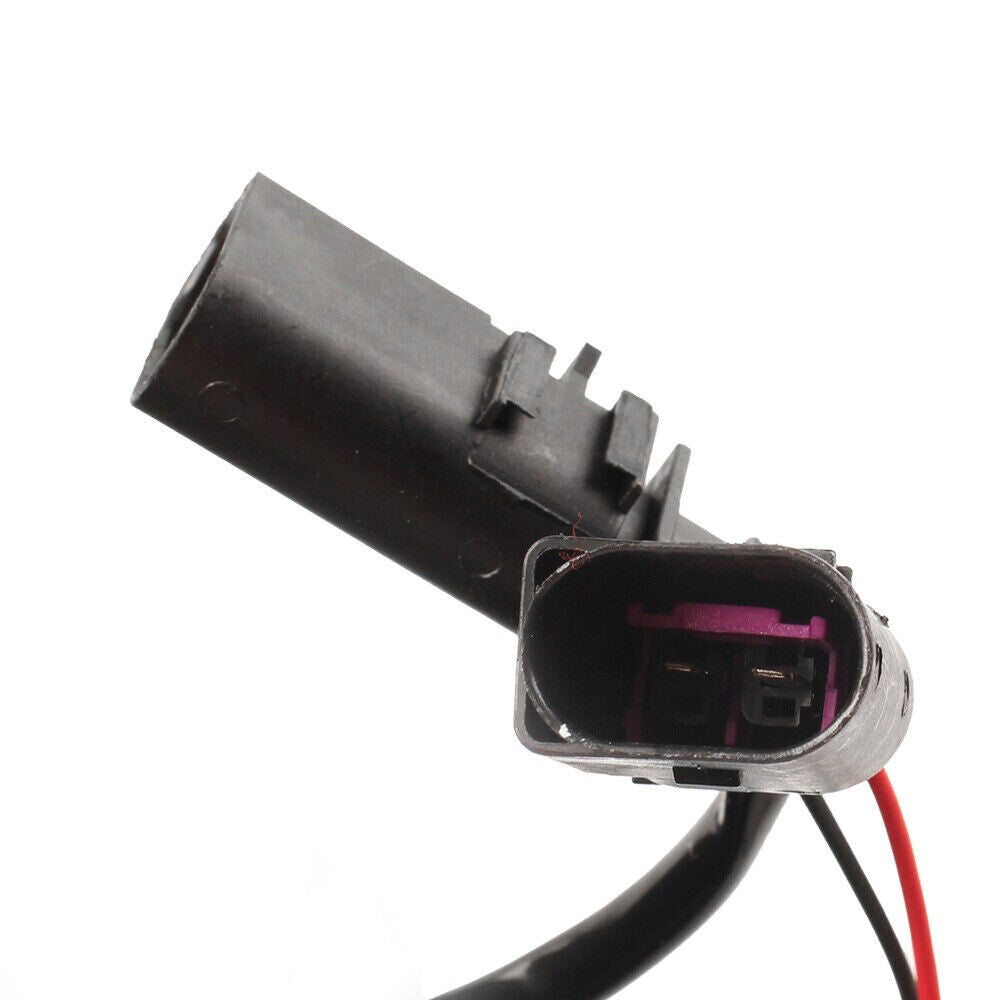 A pair of 22 LED daytime running lights (DRL) and fog lights with turn signals are suitable for Audi Q7 models manufactured between July 7th and 9th.