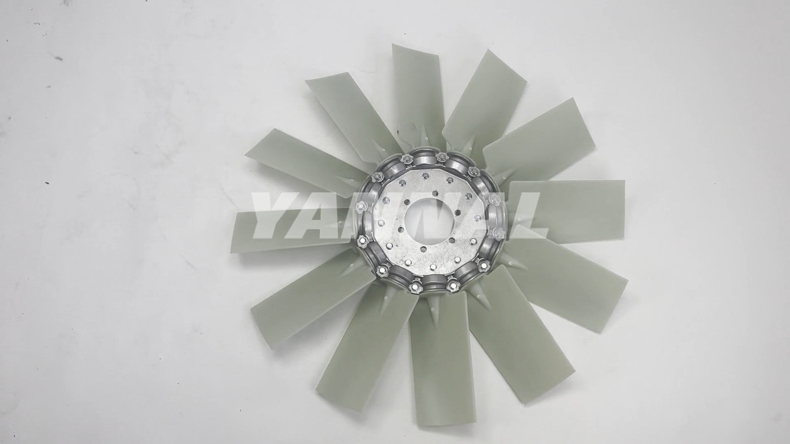 3306 3306-DI fan blades, 6 holes, 12 blades, suitable for Caterpillar diesel engine parts.