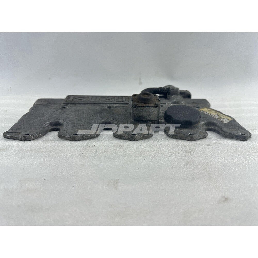 4LB1 Valve Chamber Cover for Isuzu Diesel Parts -