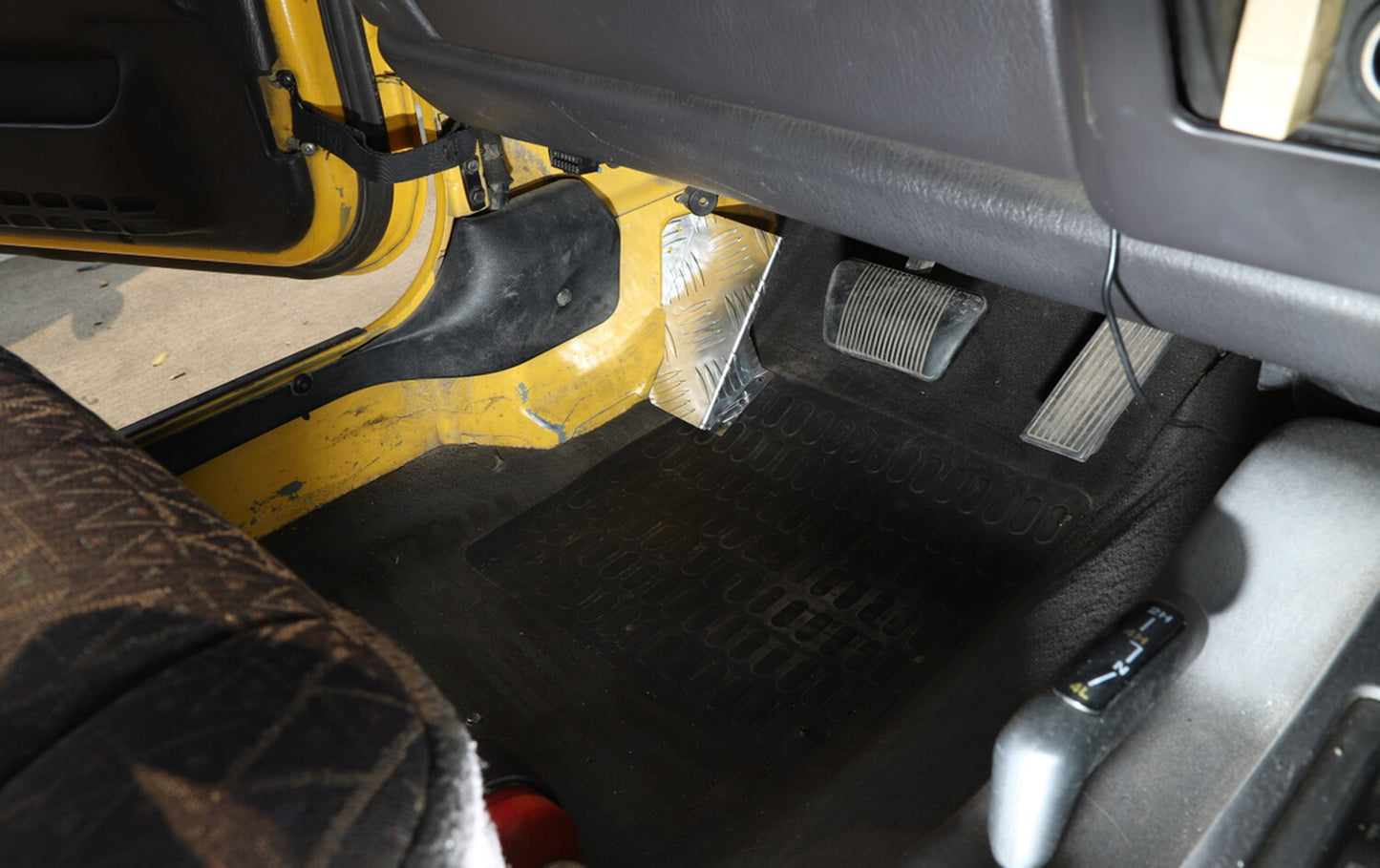 Dead Pedal Left Side Foot Rest Kick Panel for Jeep for Wrangler TJ 1997-2006 Driver Q