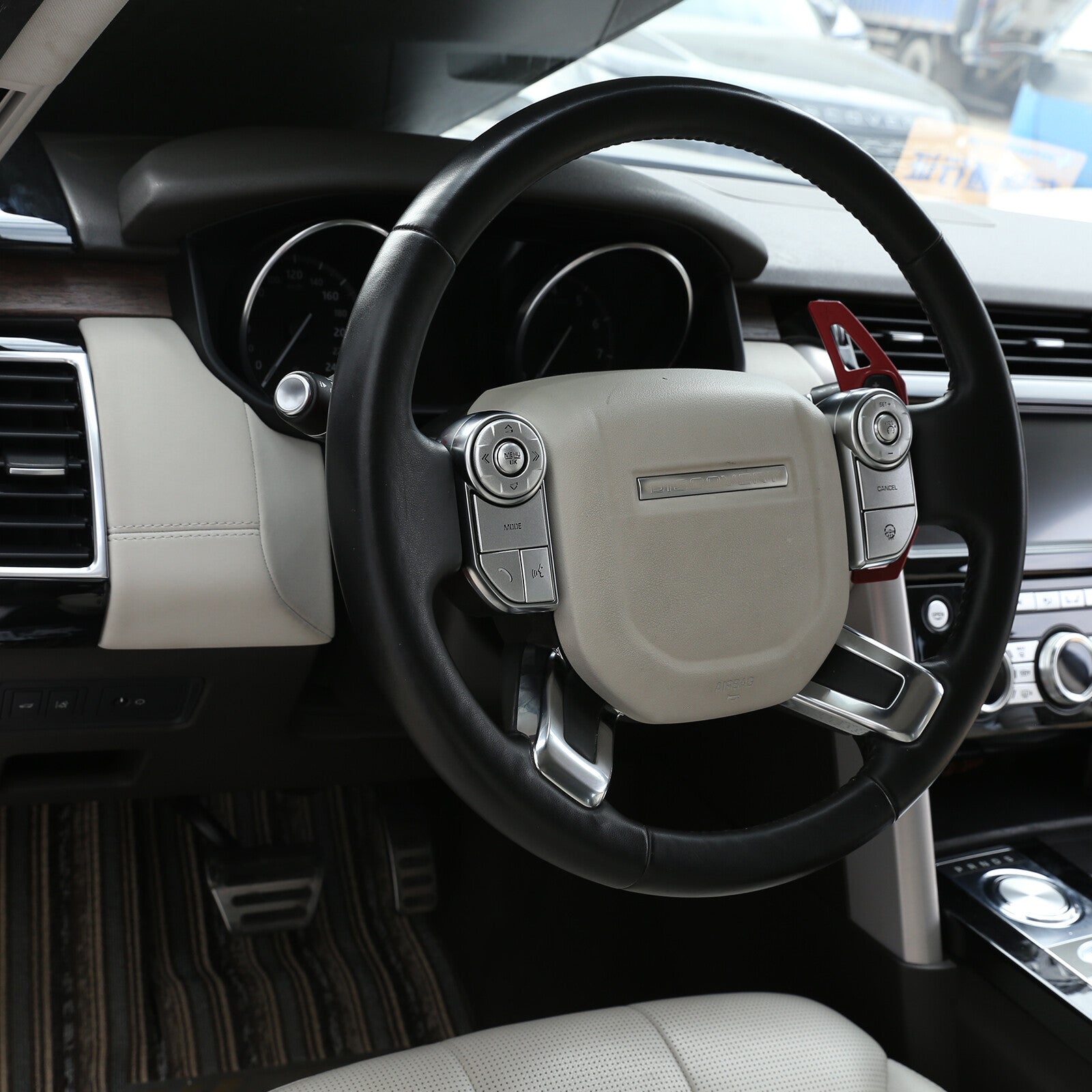 Car steering wheel button cover trim for 2014-2017 for Land Rover for Range Rover Sport. n