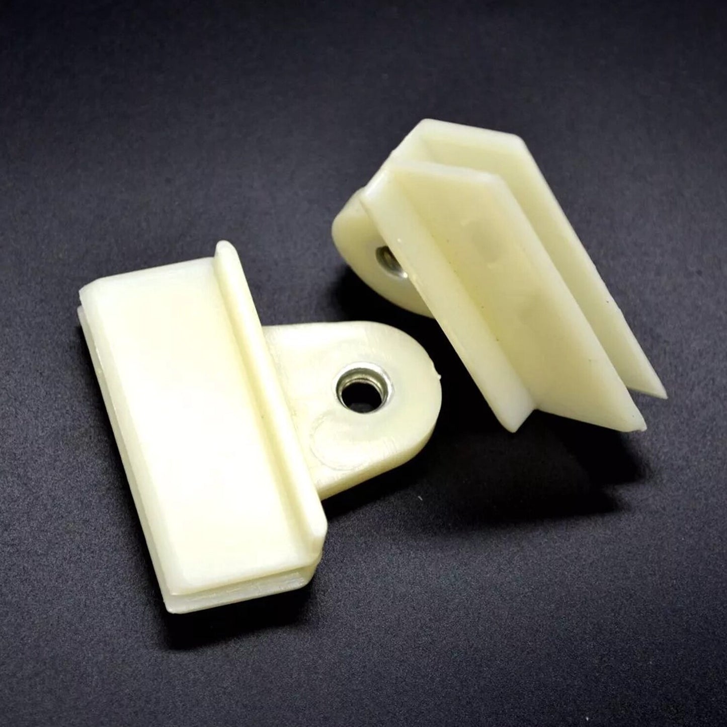 2 Door Window Glass Holder Support Clip for Nissan D21 Hardbody Frontier Pickup