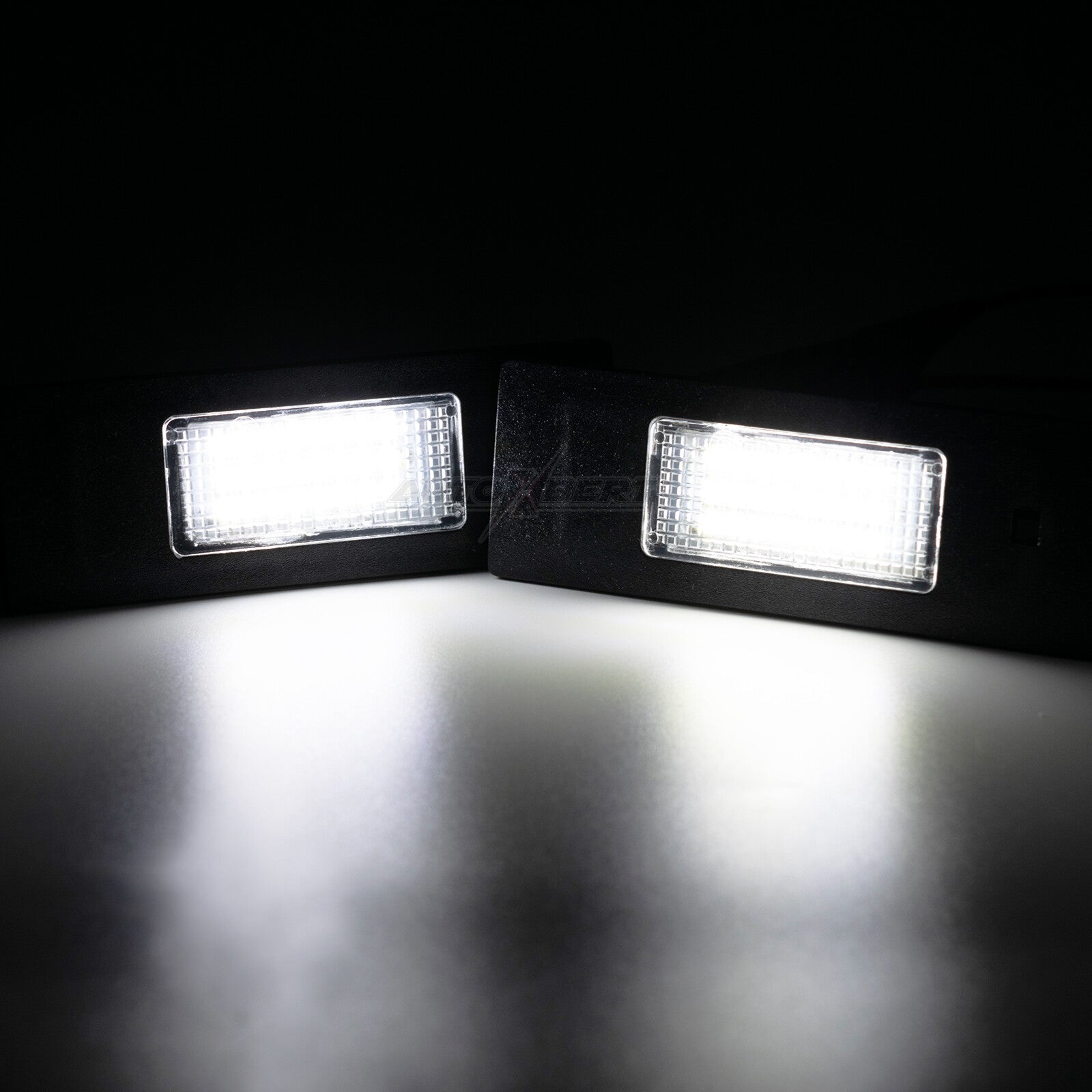 2pcs LED license plate lighting for BMW 1 Series E81 E87 6 Series E63 64 i3 Z4 E85 6 Series F12 Q