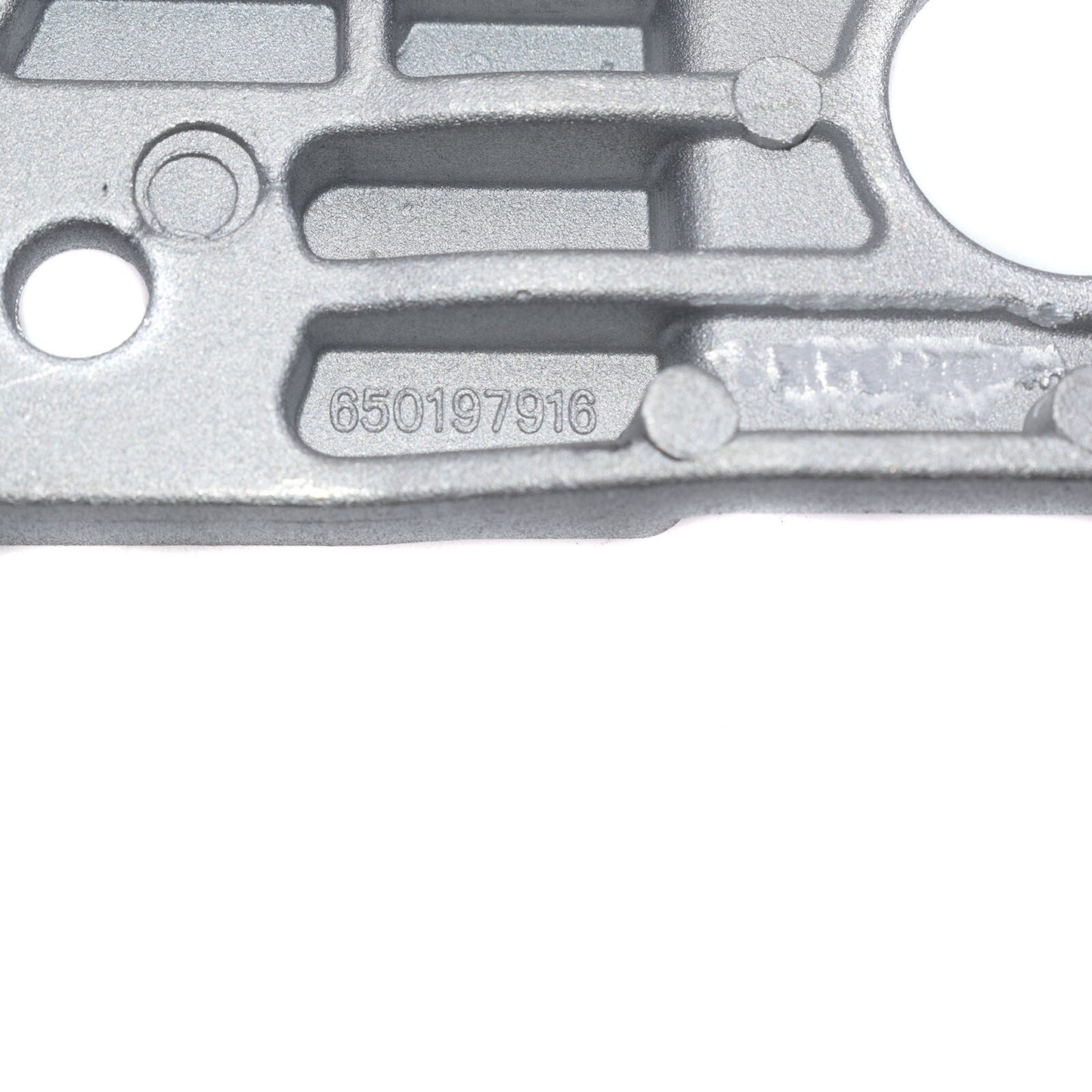 Lower radiator mounting bracket for Chevrolet for Cruze for Buick Cascada 13300486