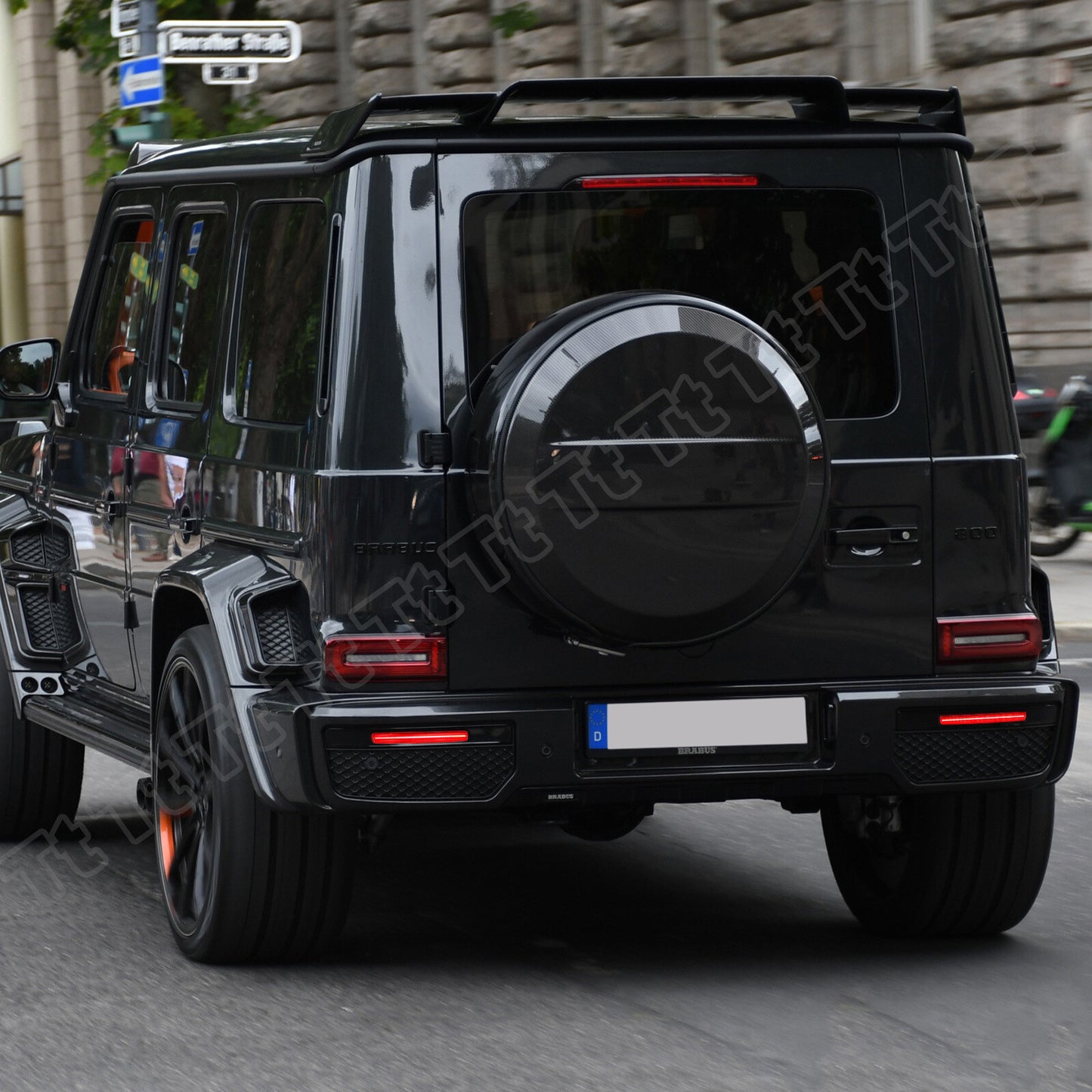 Suitable for 18-21 for W463 G550 G63 AMG Smoke LED Rear Bumper Reflector Light - v