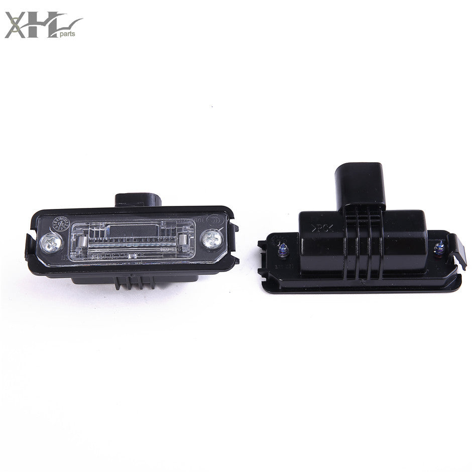 2pcs License Plate Lights Lamps for Golf MK4 Beetle Phaeton Polo 1J6 943 021 B Q