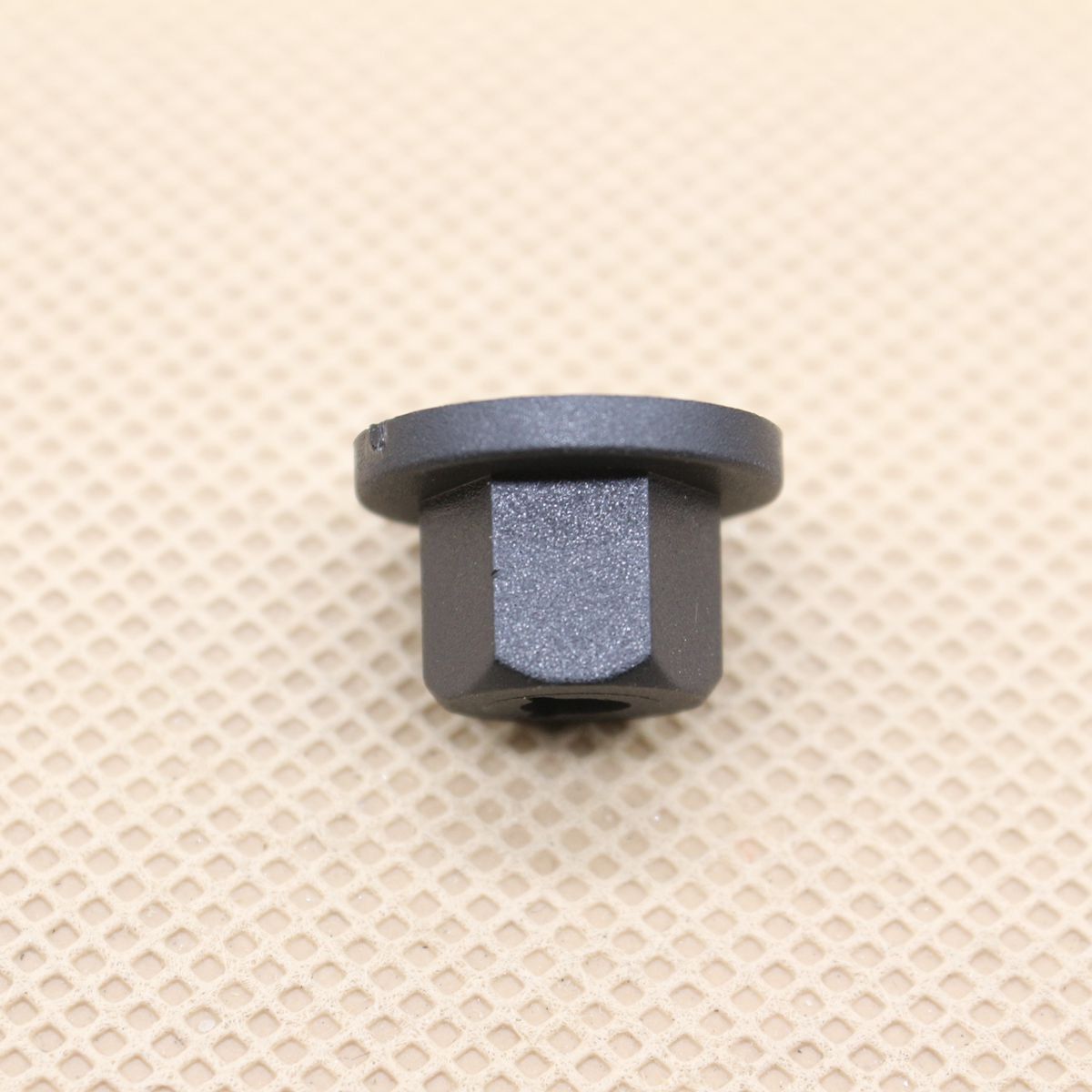 76 C thermostat suitable for 6D31, 6D34, and 4D34 engine parts. 18107