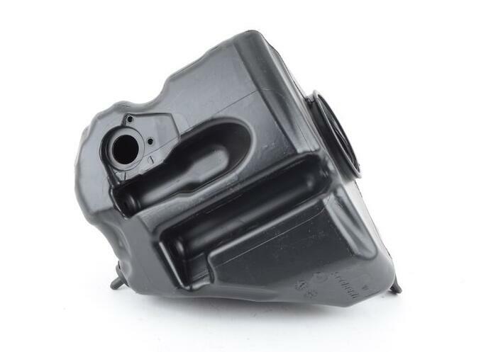 Windshield Washer Fluid Reservoir Tank for Mercedes W221 S350 S400 S550 S63 S65