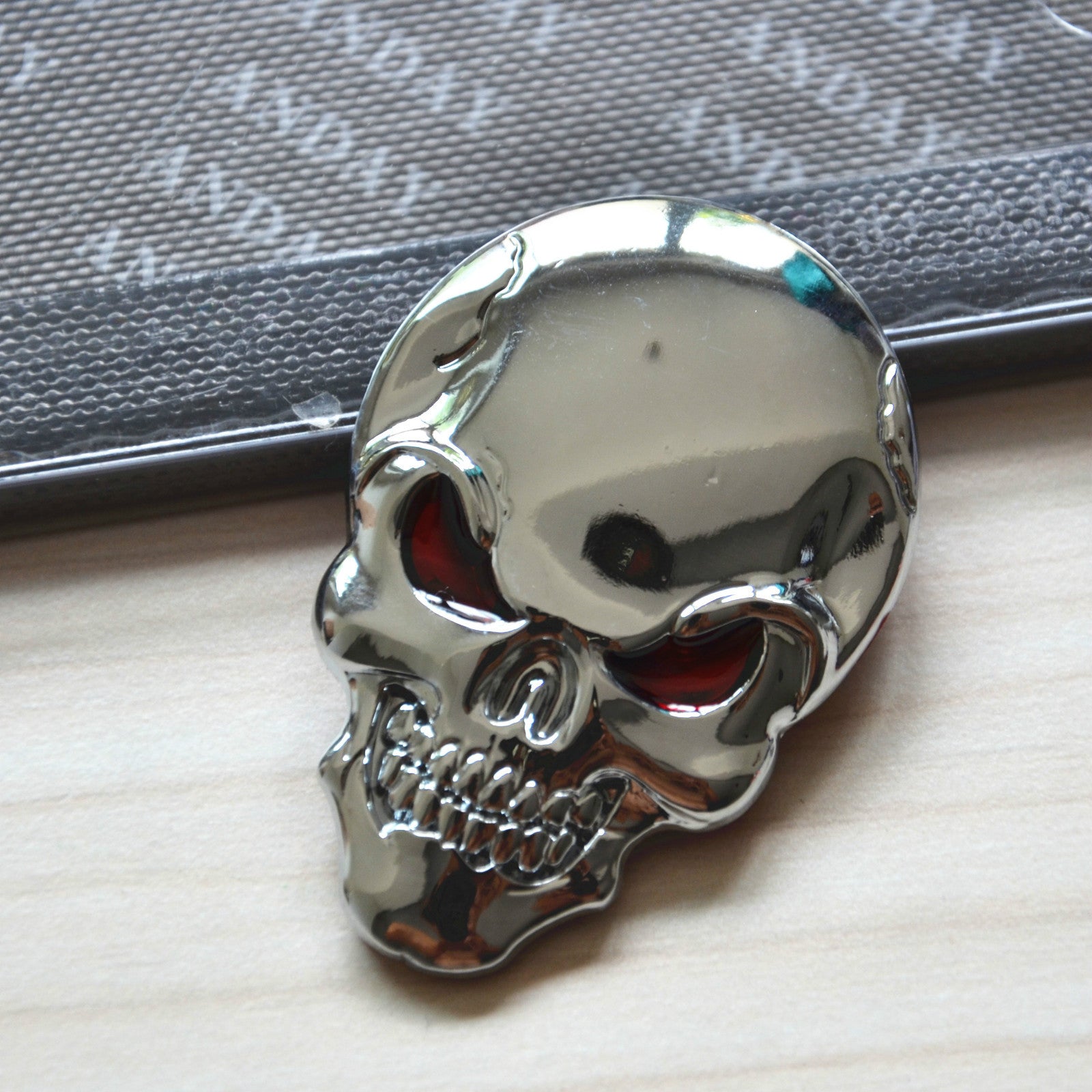 1x Car Chrome Metal Cover 3D Skull Demon Sticker Metal Emblem Badge