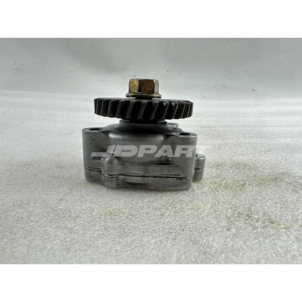 31T oil pump 16851-35012 is suitable for D722, D782, and Z482 diesel engine parts.
