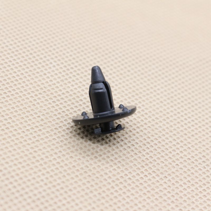10-piece back trim panel clip-on retainer 18x8x6 mm for Toyota Tacoma