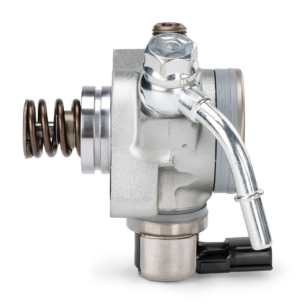 One high-pressure fuel pump suitable for Mazda 6 (2014-2017), CX-5 (2013-2019), and 2015 models (PE19-20-3F0-). v