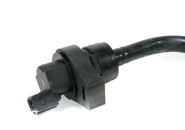 Fuel Tank Breather Valve for E53 E60 E63 E65 E66 545i 645Ci 735i 735Li X5 v